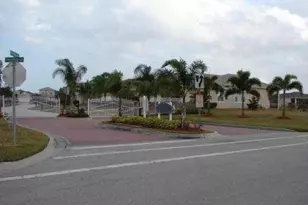 552 SW Calamondin Way Way SW, Vero Beach, FL 32968 - Photo 2