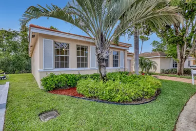 180 Caribe Court, Greenacres, FL 33413 - Photo 2
