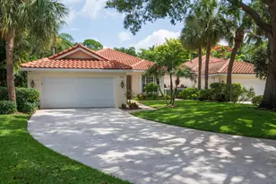 146 Lost Bridge Dr, Palm Beach Gardens, FL 33410 - Photo 4