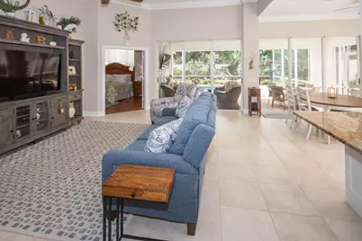 146 Lost Bridge Drive, Palm Beach Gardens, FL 33410 - Photo 8