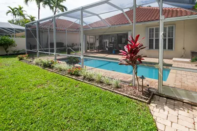146 Lost Bridge Drive, Palm Beach Gardens, FL 33410 - Photo 2