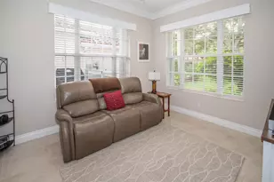 146 Lost Bridge Dr, Palm Beach Gardens, FL 33410 - Photo 10