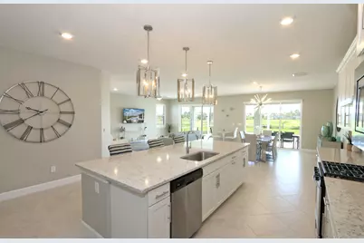 10205 SW Pervenche Lane, Port Saint Lucie, FL 34987 - Photo 8