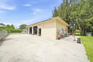 4841 SW 201st Terrace, Southwest Ranches, FL 33332 - Photo 14