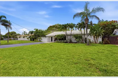 2811 NE 16th Street, Pompano Beach, FL 33062 - Photo 2