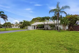 2811 NE 16th St, Pompano Beach, FL 33062 - Photo 2