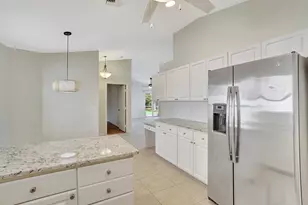 1022 Island Manor Dr, Greenacres, FL 33413 - Photo 4