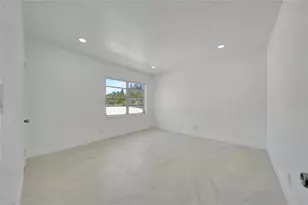 323 Elm St, Hollywood, FL 33019 - Photo 16