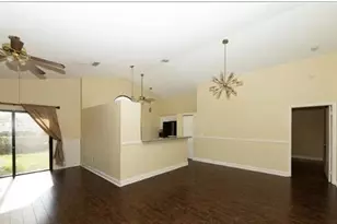 915 Buttonwood Ave, North Lauderdale, FL 33068 - Photo 2