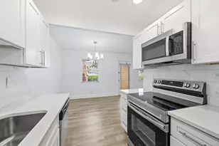1043 Cornwall C, Boca Raton, FL 33434 - Photo 10