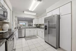 9172 Boca Gardens Pkwy, Boca Raton, FL 33496 - Photo 16