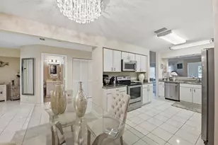 9172 Boca Gardens Pkwy, Boca Raton, FL 33496 - Photo 12