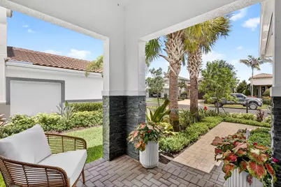 329 SE Fascino Circle, Port Saint Lucie, FL 34984 - Photo 4