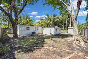 812 NE 4th Ave, Pompano Beach, FL 33060 - Photo 32