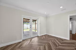 8580 NW 12th St, Pembroke Pines, FL 33024 - Photo 18