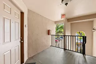 2926 S University Dr, Davie, FL 33328 - Photo 4