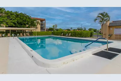 100 Lake Rebecca Drive, West Palm Beach, FL 33411 - Photo 32
