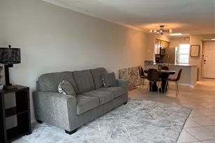 2220 N Cypress Bend Dr, Pompano Beach, FL 33069 - Photo 2