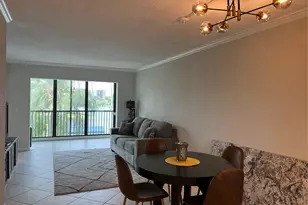 2220 N Cypress Bend Dr, Pompano Beach, FL 33069 - Photo 4