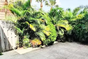 707 Mill Valley Pl, West Palm Beach, FL 33409 - Photo 2