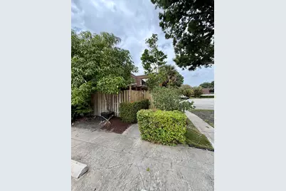 2213 22nd Lane, Palm Beach Gardens, FL 33418 - Photo 2