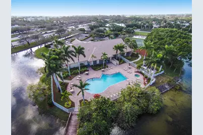 10752 Oak Bend Way, Wellington, FL 33414 - Photo 24