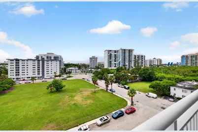 720 Orton Avenue #704, Fort Lauderdale, FL 33304 - Photo 18