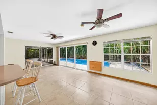 1540 NE 40th St, Oakland Park, FL 33334 - Photo 14