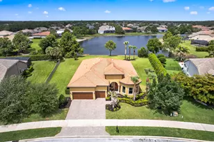 941 SW Sea Green St, Palm City, FL 34990 - Photo 2