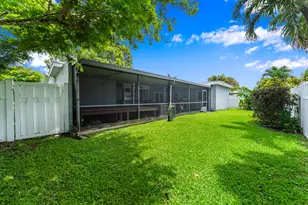 10578 NW 3 St, Plantation, FL 33324 - Photo 28