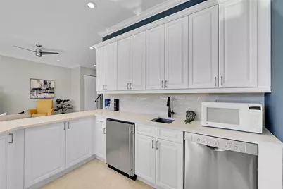 2254 SE 7th Street, Pompano Beach, FL 33062 - Photo 10