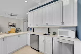 2254 SE 7th St, Pompano Beach, FL 33062 - Photo 10