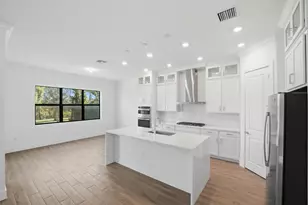 1012 Raleigh Way, Wellington, FL 33414 - Photo 10