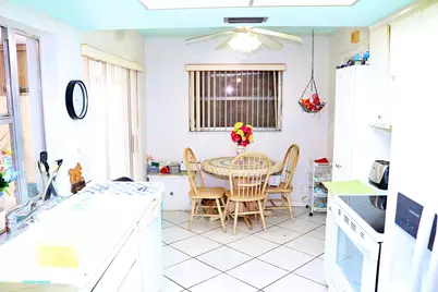 5715 NW 84th Terrace, Tamarac, FL 33321 - Photo 10