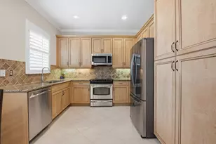7850 Red Mahogany Rd, Boynton Beach, FL 33437 - Photo 10
