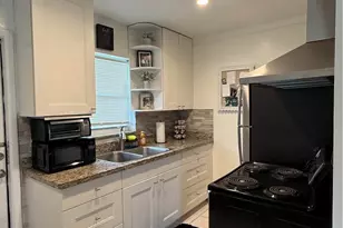 612 W Drew St, Lantana, FL 33462 - Photo 4