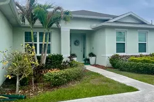 424 SW Ridgecrest Dr, Port Saint Lucie, FL 34953 - Photo 4