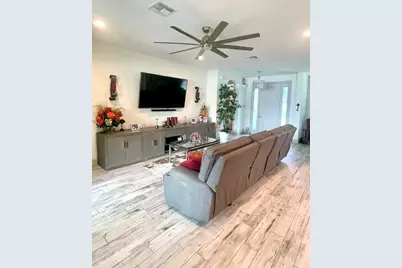 424 SW Ridgecrest Drive, Port Saint Lucie, FL 34953 - Photo 10