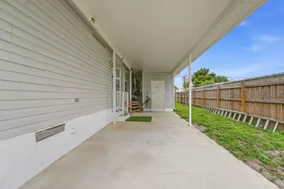 8355 SE Wren Avenue, Hobe Sound, FL 33455 - Photo 6