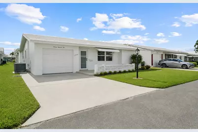 1304 SW 23rd Street, Boynton Beach, FL 33426 - Photo 2