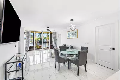 18 Royal Palm Way Way #109, Boca Raton, FL 33432 - Photo 10