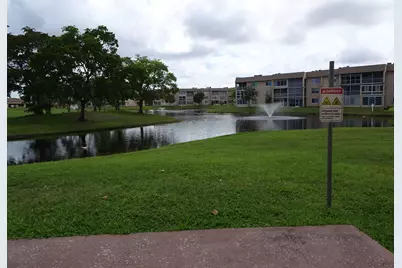 9261 Sunrise Lakes Boulevard #210, Fort Lauderdale, FL 33322 - Photo 2