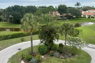 5390 NW Woodland Lakes Dr, Palm Beach Gardens, FL 33418 - Photo 4