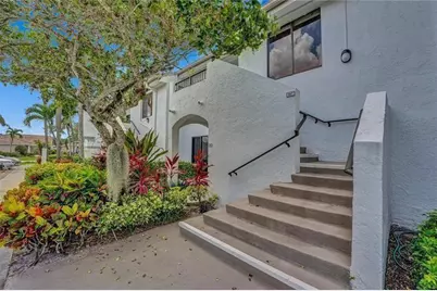 7533 Glendevon Lane #907, Delray Beach, FL 33446 - Photo 2