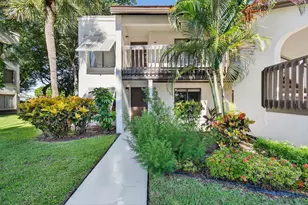 10155 Mangrove Dr, Boynton Beach, FL 33437 - Photo 1