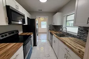 1010 Mayflower Rd, Fort Pierce, FL 34950 - Photo 10