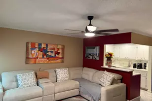 362 Oakridge T, Deerfield Beach, FL 33442 - Photo 2