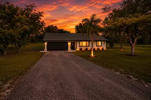 16245 E Burns Dr, Loxahatchee, FL 33470 - Photo 2