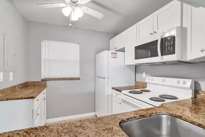 9460 Poinciana Place #101, Davie, FL 33324 - Photo 6
