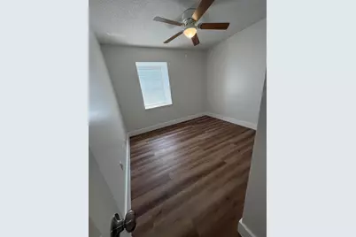 285 NE Floresta Drive, Port Saint Lucie, FL 34983 - Photo 16